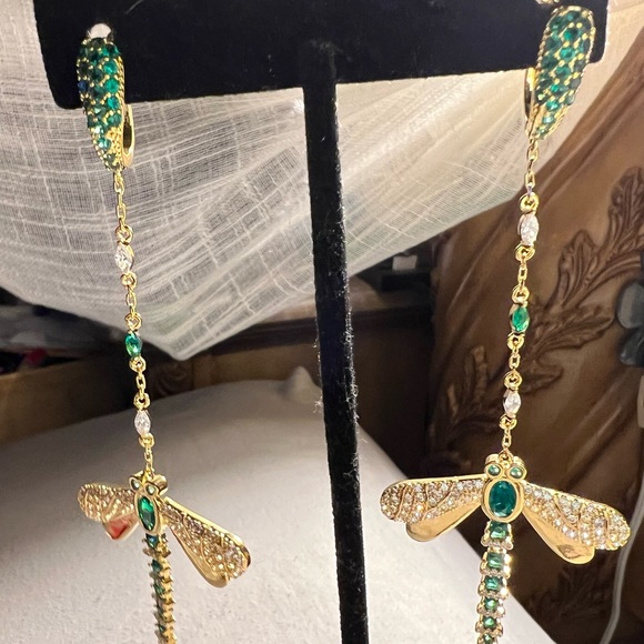 Eye Candy Los Angeles Luxe Collection Green Crystal Statement Earrings NIB!. - Picture 2 of 9